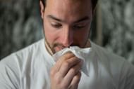 Garlic in nose' tiktok trend helps in relieving nose congestion. (Image via Unsplash/Brittany Colette)